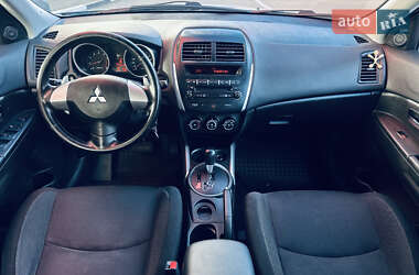 Внедорожник / Кроссовер Mitsubishi ASX 2010 в 