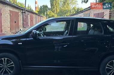 Внедорожник / Кроссовер Mitsubishi ASX 2010 в Ромнах