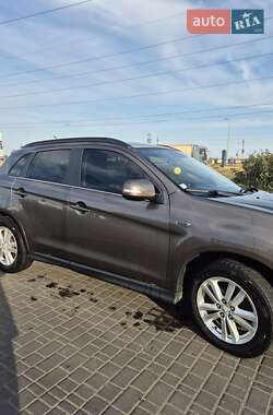 Внедорожник / Кроссовер Mitsubishi ASX 2010 в 