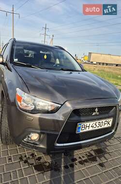 Внедорожник / Кроссовер Mitsubishi ASX 2010 в 