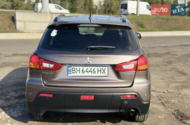 Внедорожник / Кроссовер Mitsubishi ASX 2010 в 