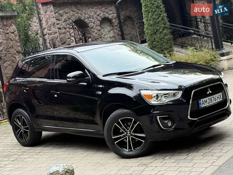 Внедорожник / Кроссовер Mitsubishi ASX 2014 в 