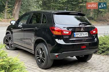 Внедорожник / Кроссовер Mitsubishi ASX 2014 в 