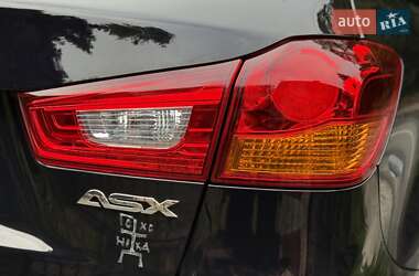 Внедорожник / Кроссовер Mitsubishi ASX 2014 в 