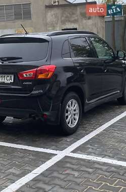 Внедорожник / Кроссовер Mitsubishi ASX 2014 в 