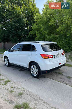 Внедорожник / Кроссовер Mitsubishi ASX 2014 в Киеве