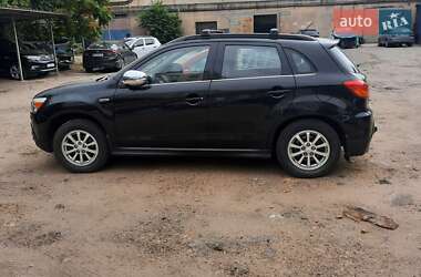 Внедорожник / Кроссовер Mitsubishi ASX 2011 в 