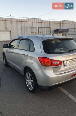Внедорожник / Кроссовер Mitsubishi ASX 2013 в 