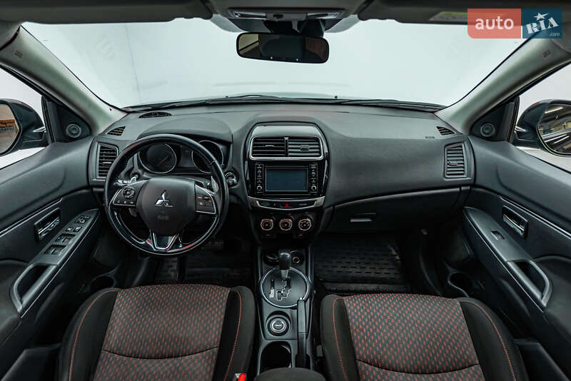 Внедорожник / Кроссовер Mitsubishi ASX 2017 в Киеве