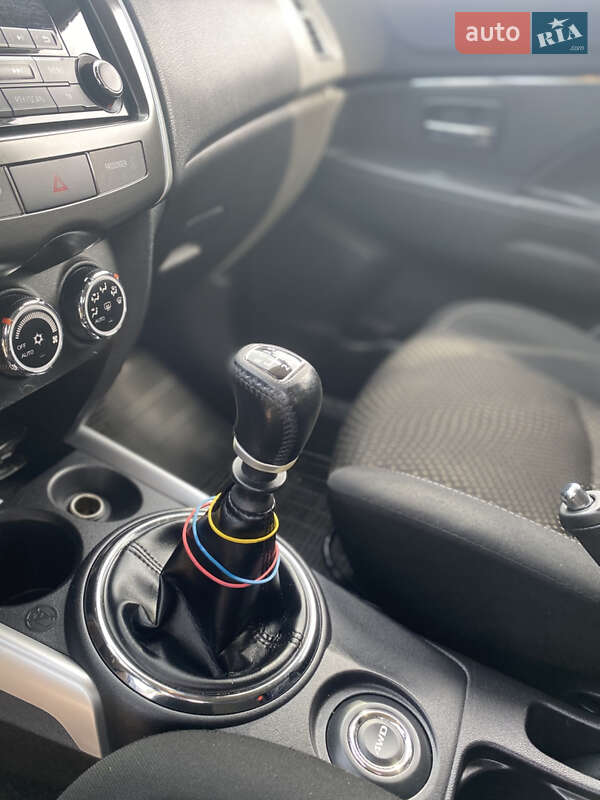 Внедорожник / Кроссовер Mitsubishi ASX 2014 в Житомире