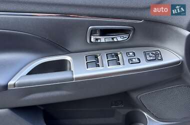 Внедорожник / Кроссовер Mitsubishi ASX 2021 в 