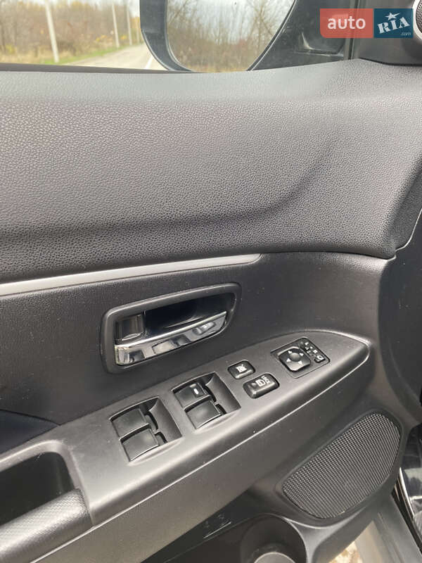 Внедорожник / Кроссовер Mitsubishi ASX 2011 в Нежине фото 27 Внедорожник / Кроссовер Mitsubishi ASX 2011 в Нежине