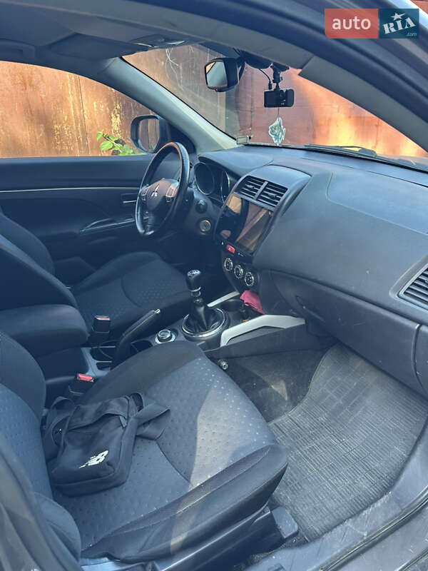 Внедорожник / Кроссовер Mitsubishi ASX 2011 в Ровно фото 8 Внедорожник / Кроссовер Mitsubishi ASX 2011 в Ровно