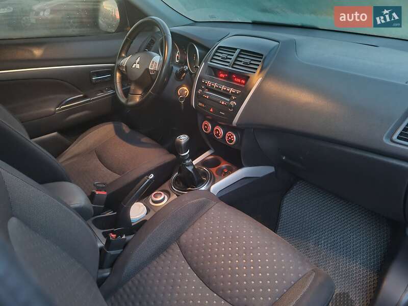 Внедорожник / Кроссовер Mitsubishi ASX 2011 в Полтаве