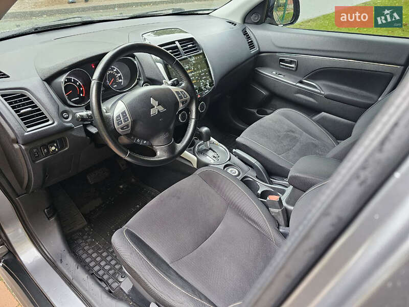 Позашляховик / Кросовер Mitsubishi ASX 2012 в Києві