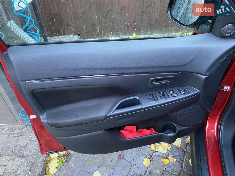 Позашляховик / Кросовер Mitsubishi ASX 2013 в Івано-Франково