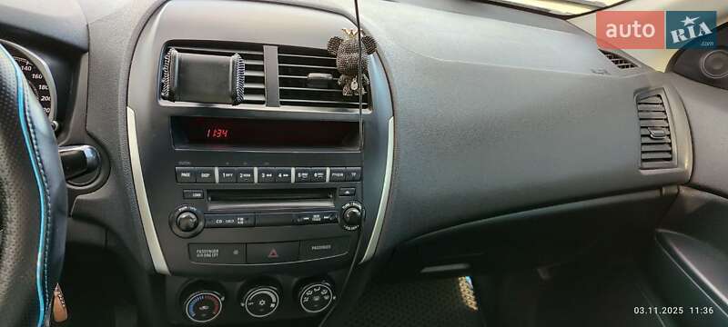 Внедорожник / Кроссовер Mitsubishi ASX 2012 в Каменец-Подольском