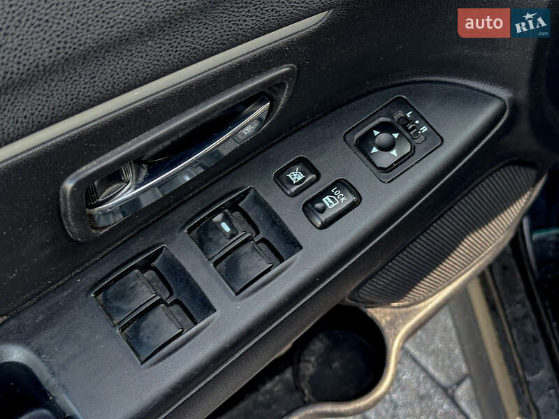 Позашляховик / Кросовер Mitsubishi ASX 2011 в Радивиліві фото 55 Позашляховик / Кросовер Mitsubishi ASX 2011 в Радивиліві