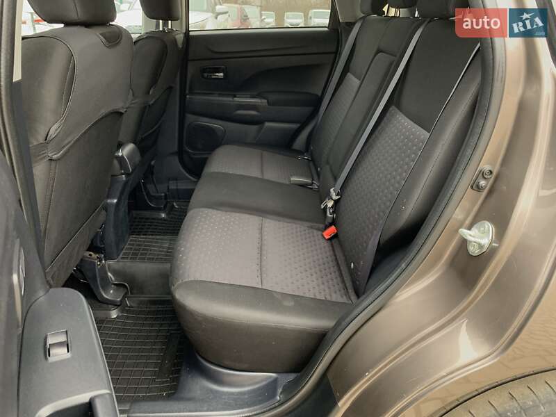 Позашляховик / Кросовер Mitsubishi ASX 2011 в Бердичеві фото 27 Позашляховик / Кросовер Mitsubishi ASX 2011 в Бердичеві