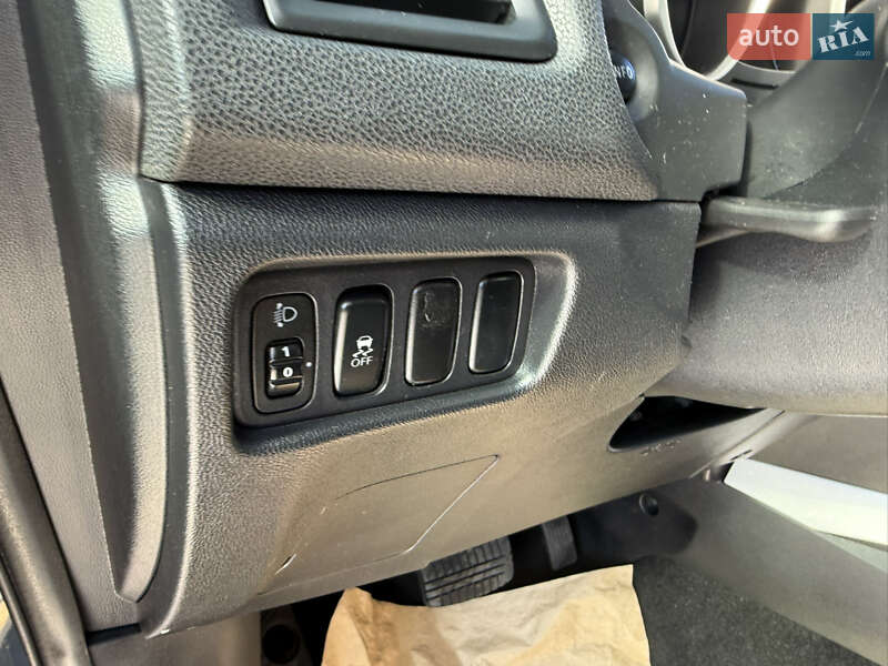 Позашляховик / Кросовер Mitsubishi ASX 2012 в Дніпрі фото 17 Позашляховик / Кросовер Mitsubishi ASX 2012 в Дніпрі