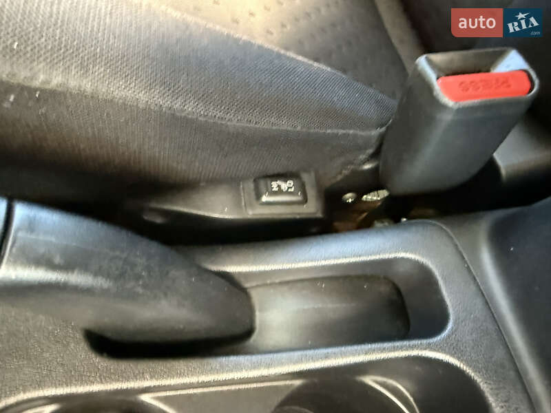 Позашляховик / Кросовер Mitsubishi ASX 2012 в Дніпрі фото 23 Позашляховик / Кросовер Mitsubishi ASX 2012 в Дніпрі