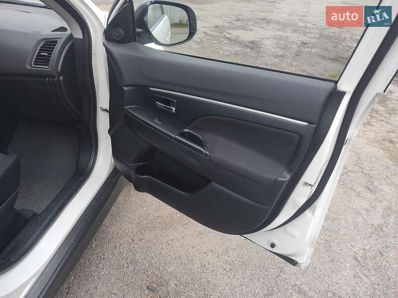 Позашляховик / Кросовер Mitsubishi ASX 2011 в Вінниці фото 25 Позашляховик / Кросовер Mitsubishi ASX 2011 в Вінниці