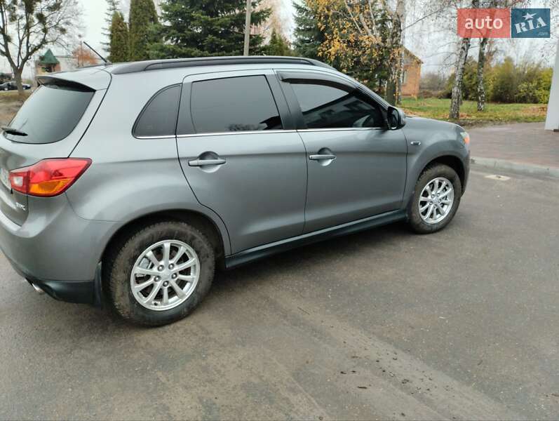 Позашляховик / Кросовер Mitsubishi ASX 2013 в Коротичу