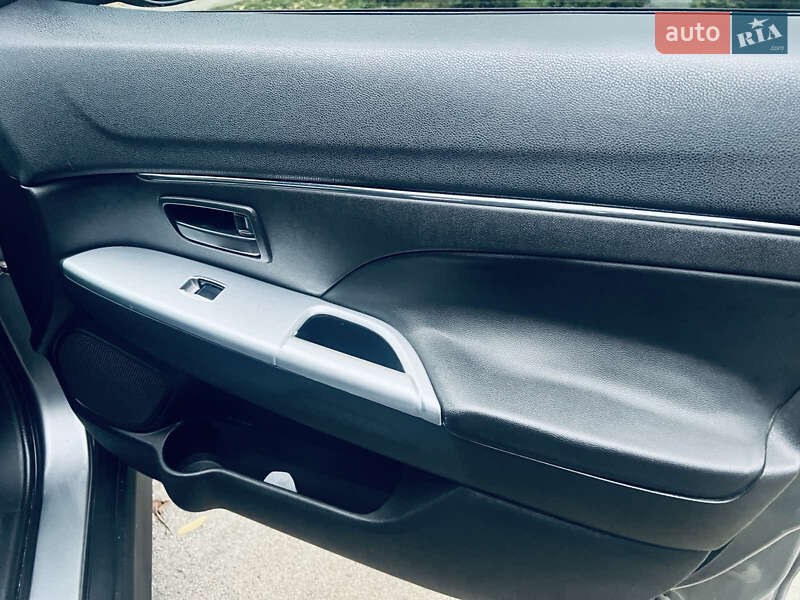 Позашляховик / Кросовер Mitsubishi ASX 2015 в Дніпрі