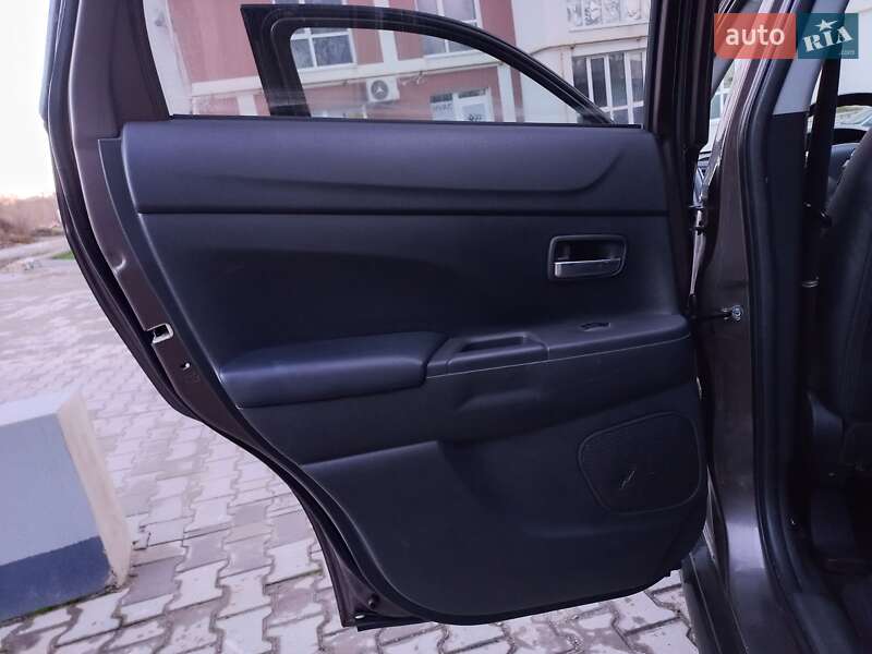 Внедорожник / Кроссовер Mitsubishi ASX 2012 в Тернополе