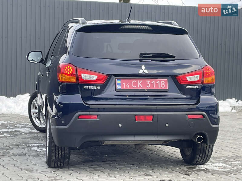 Внедорожник / Кроссовер Mitsubishi ASX 2011 в Меденичах