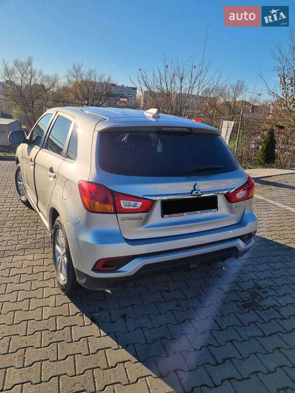 Позашляховик / Кросовер Mitsubishi ASX 2018 в Чернівцях