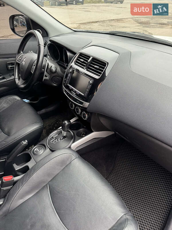 Внедорожник / Кроссовер Mitsubishi ASX 2013 в Полтаве