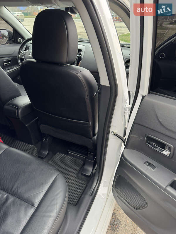 Внедорожник / Кроссовер Mitsubishi ASX 2013 в Полтаве