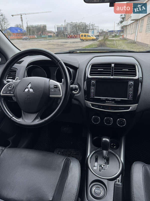 Внедорожник / Кроссовер Mitsubishi ASX 2013 в Полтаве