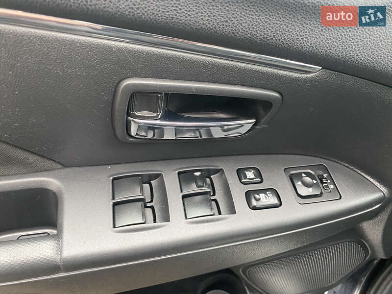 Позашляховик / Кросовер Mitsubishi ASX 2017 в Калуші фото 28 Позашляховик / Кросовер Mitsubishi ASX 2017 в Калуші