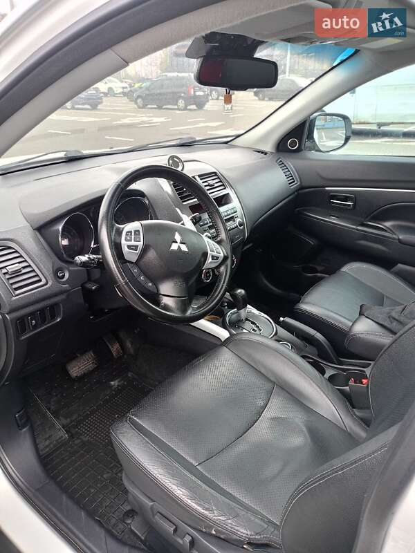 Позашляховик / Кросовер Mitsubishi ASX 2011 в Києві