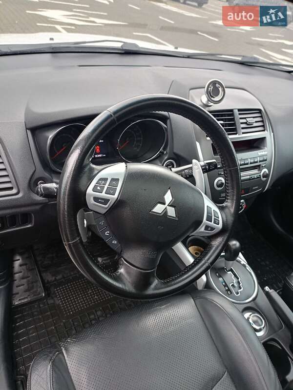 Позашляховик / Кросовер Mitsubishi ASX 2011 в Києві