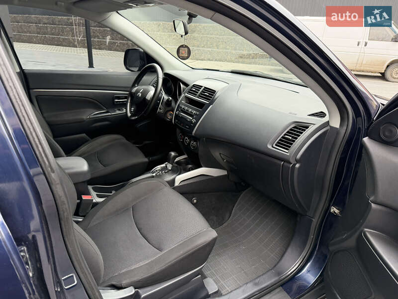 Позашляховик / Кросовер Mitsubishi ASX 2010 в Івано-Франківську