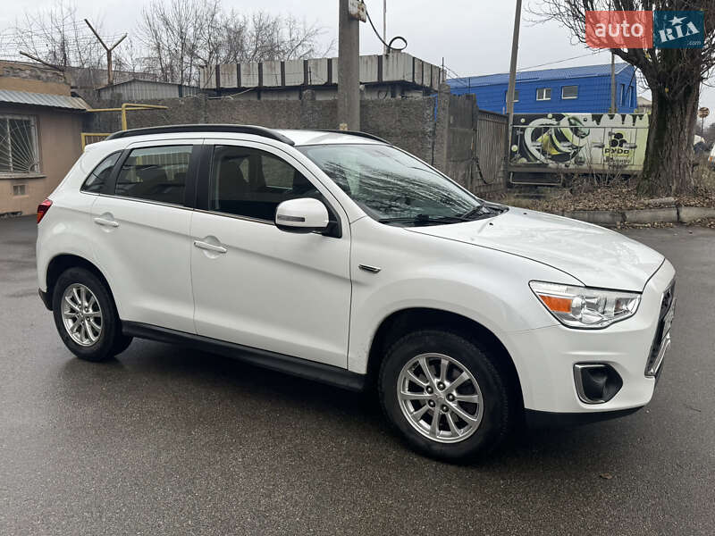 Позашляховик / Кросовер Mitsubishi ASX 2013 в Києві
