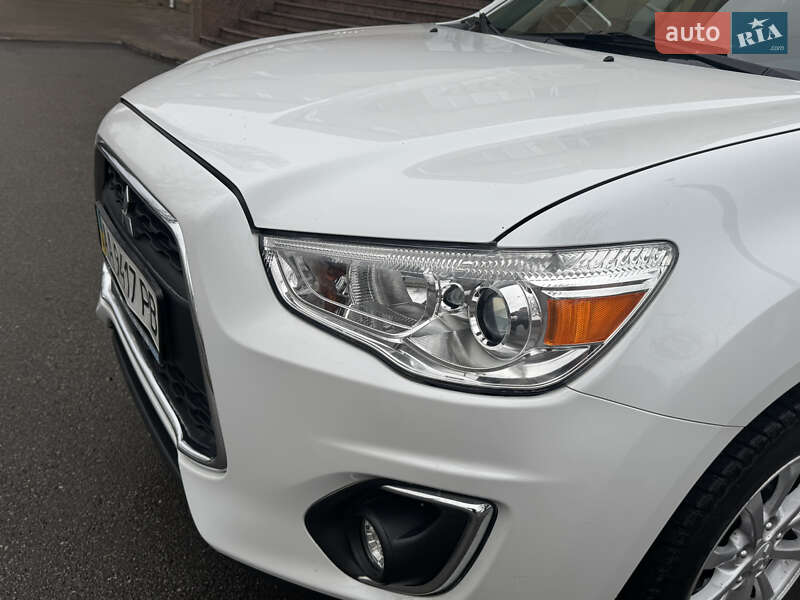 Позашляховик / Кросовер Mitsubishi ASX 2013 в Києві