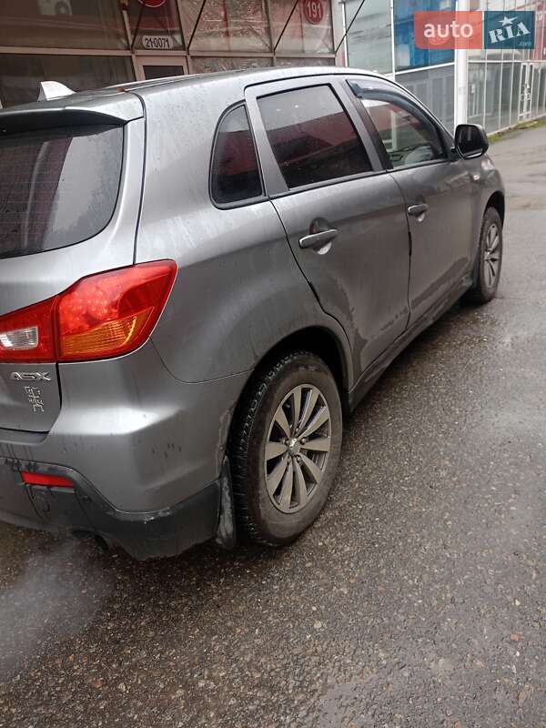 Позашляховик / Кросовер Mitsubishi ASX 2011 в Харкові