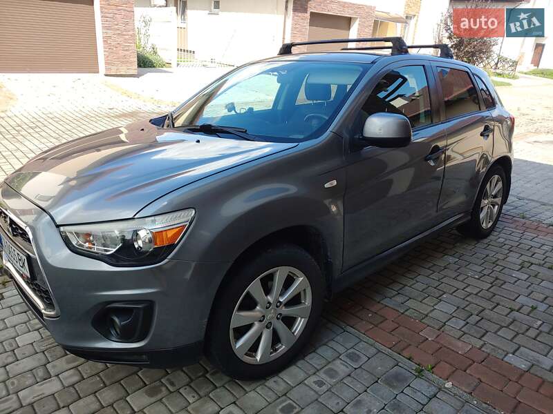 Позашляховик / Кросовер Mitsubishi ASX 2015 в Києві