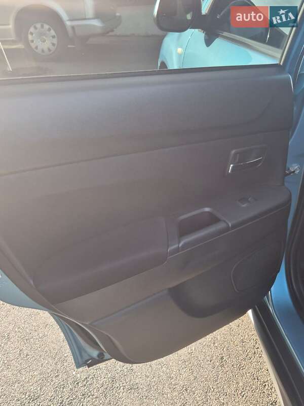 Позашляховик / Кросовер Mitsubishi ASX 2014 в Києві фото 9 Позашляховик / Кросовер Mitsubishi ASX 2014 в Києві