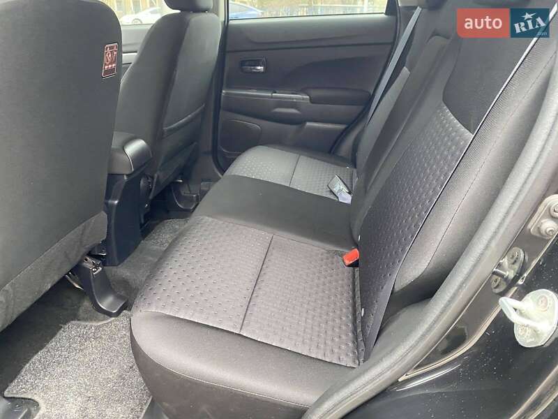 Позашляховик / Кросовер Mitsubishi ASX 2012 в Миколаєві фото 27 Позашляховик / Кросовер Mitsubishi ASX 2012 в Миколаєві