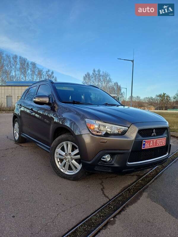 Внедорожник / Кроссовер Mitsubishi ASX 2010 в Ромнах фото 2 Внедорожник / Кроссовер Mitsubishi ASX 2010 в Ромнах