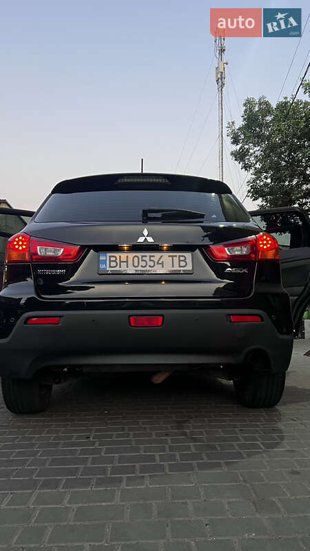 Позашляховик / Кросовер Mitsubishi ASX 2011 в Одесі