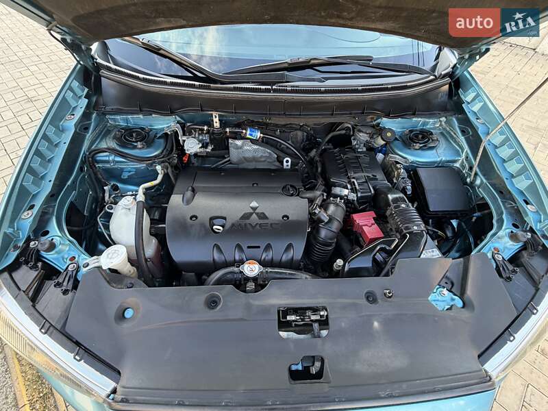 Позашляховик / Кросовер Mitsubishi ASX 2011 в Одесі