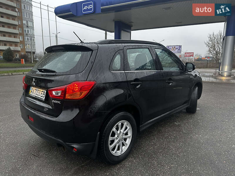 Внедорожник / Кроссовер Mitsubishi ASX 2013 в Харькове