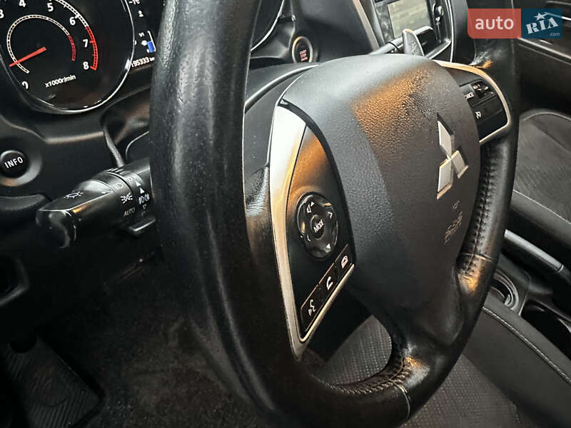 Внедорожник / Кроссовер Mitsubishi ASX 2013 в Харькове