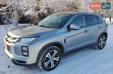 Внедорожник / Кроссовер Mitsubishi ASX 2021 в Киеве